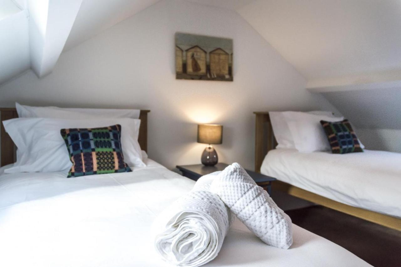 Foxglove - Luxurious Barn Conversion - Blossom Farm Johnston Dış mekan fotoğraf